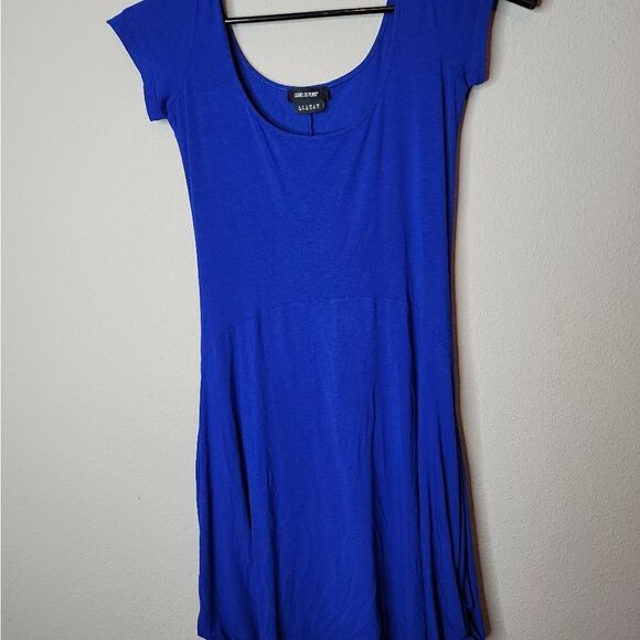 Isabel De Pedro Women's Blue Hankerchief Dress Size 6 - Picture 1 of 6